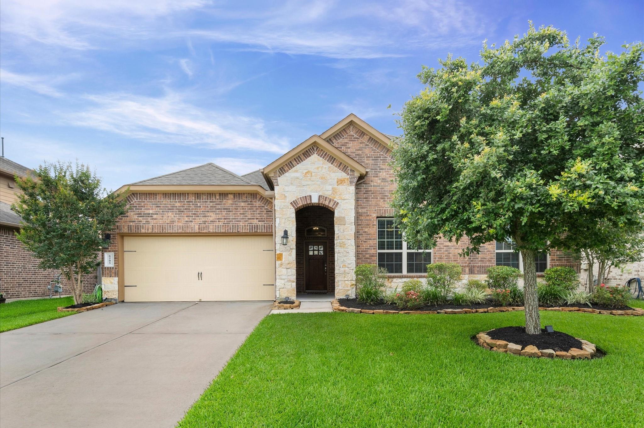 6205 Lakewood Court
